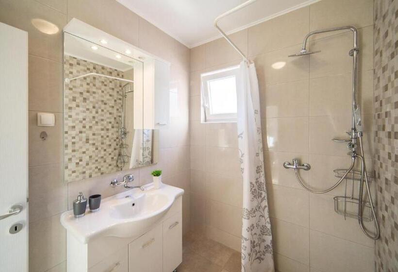 ２ベッドルームアパートメント, Apartments Maša