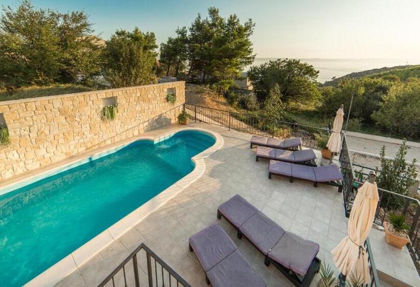 スタンダードスタジオ, Apartments Maša