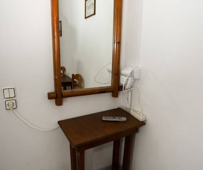 Номер Стандарт, Bastas Hotel & Studios