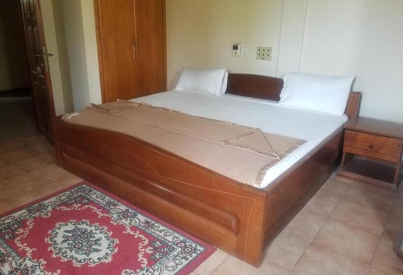 اتاق استاندارد با تخت بزرگ, Neradom