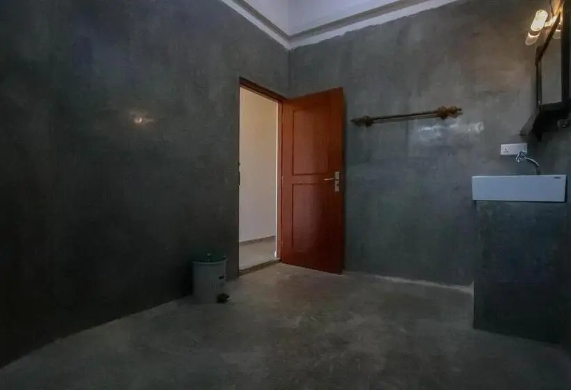 Family Room, Samaraana