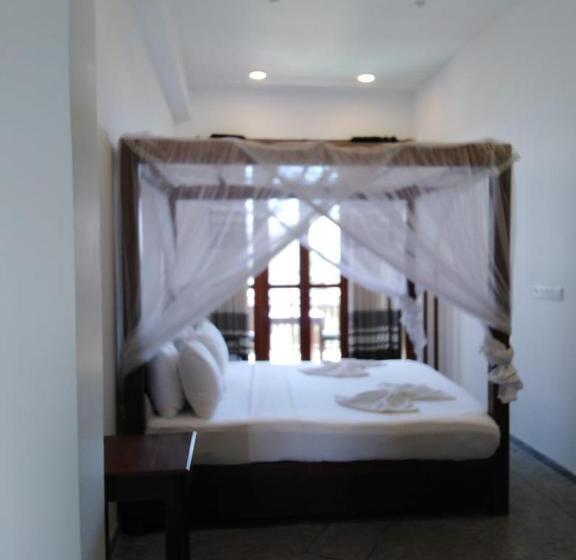 이코노미 룸, Samaraana