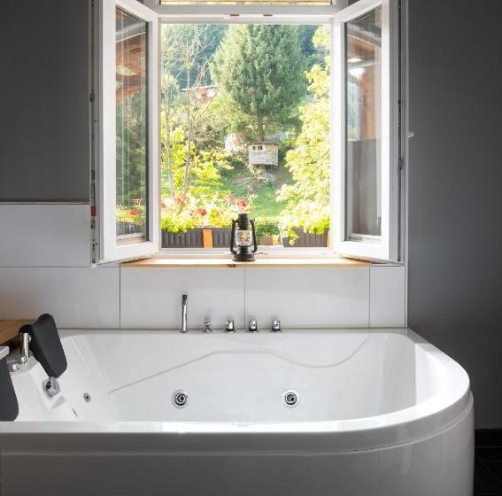 デラックスジュニアスイート, Bodetaler Basecamp Lodge   Bergsport  Und Naturerlebnis