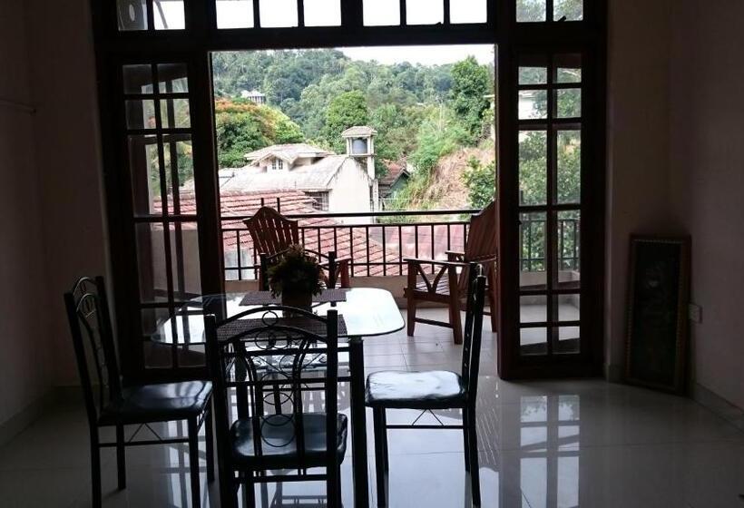 스탠다드 룸, Empire Valley