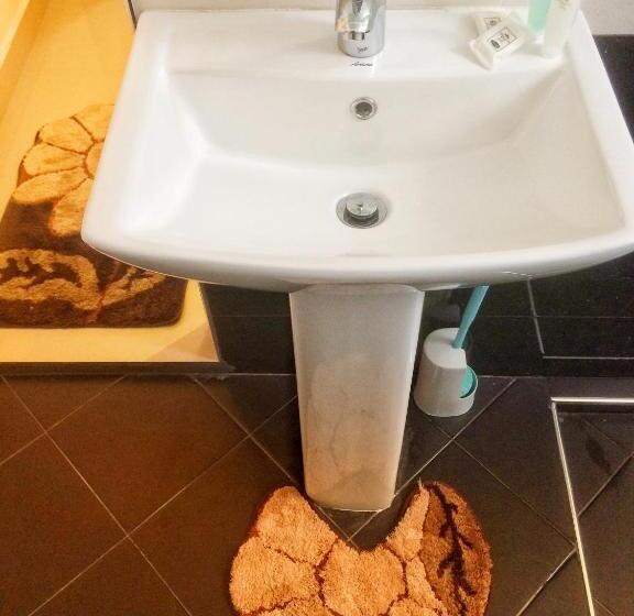 발코니 디럭스 룸, Empire Valley