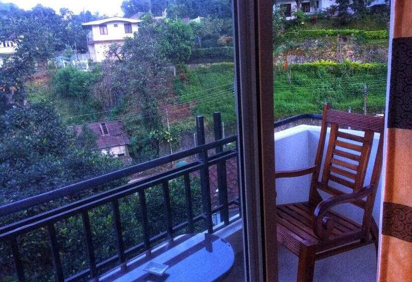 발코니 디럭스 룸, Empire Valley