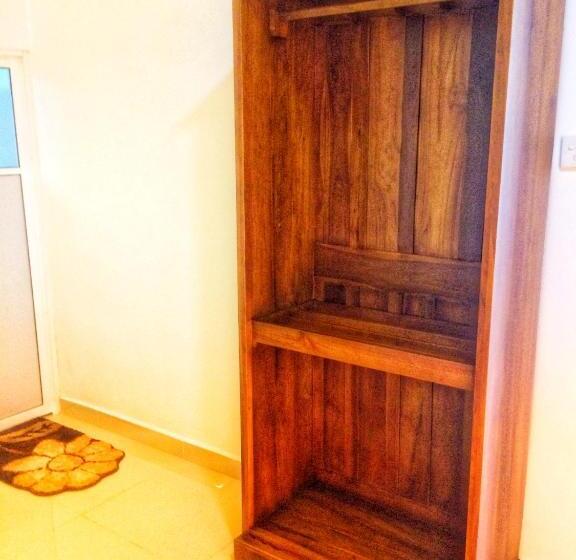 발코니 디럭스 룸, Empire Valley