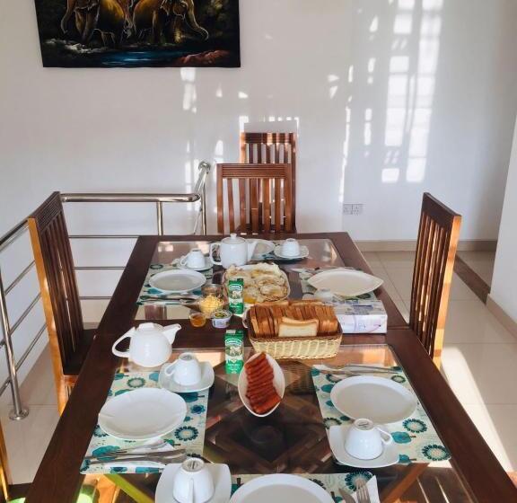 침실 1개 디럭스 아파트, Empire Valley