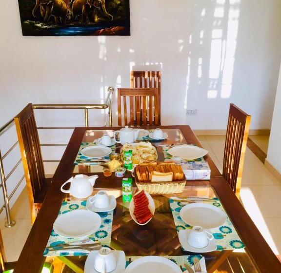 침실 1개 디럭스 아파트, Empire Valley