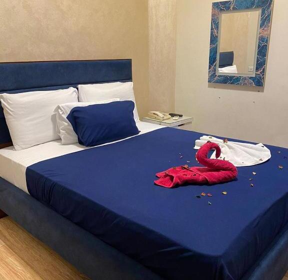 اتاق استاندارد یک تخته با بالکن, Abdeen Cairo Hostel