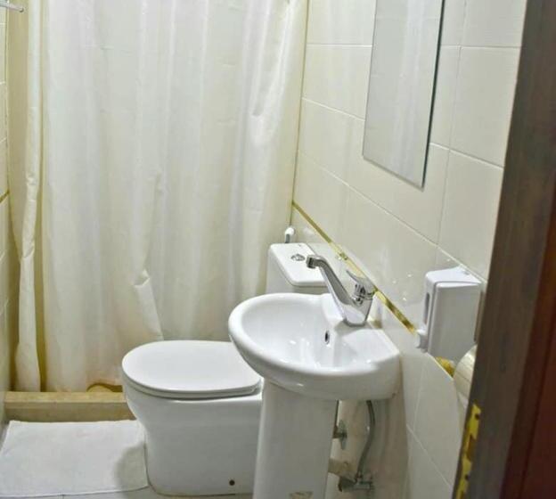اتاق استاندارد یک تخته با بالکن, Abdeen Cairo Hostel