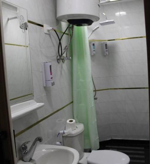 اتاق لوکس با تخت بزرگ, Abdeen Cairo Hostel