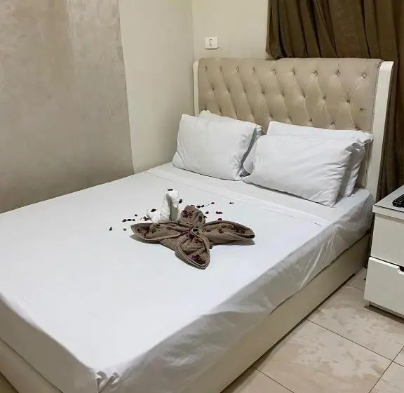 اتاق راحتی سه تخته, Abdeen Cairo Hostel