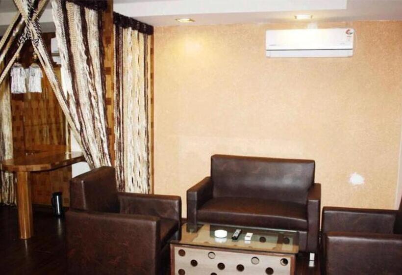 Номер Deluxe, Fabhotel Raj Residency Ii
