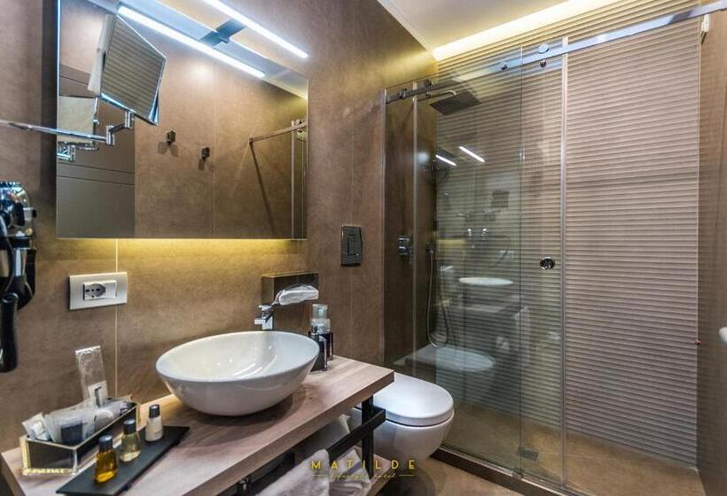 اتاق سوپریور, Matilde Lifestyle