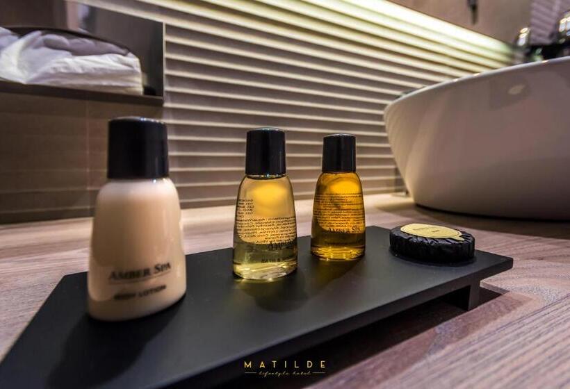 اتاق لوکس سه تخته, Matilde Lifestyle