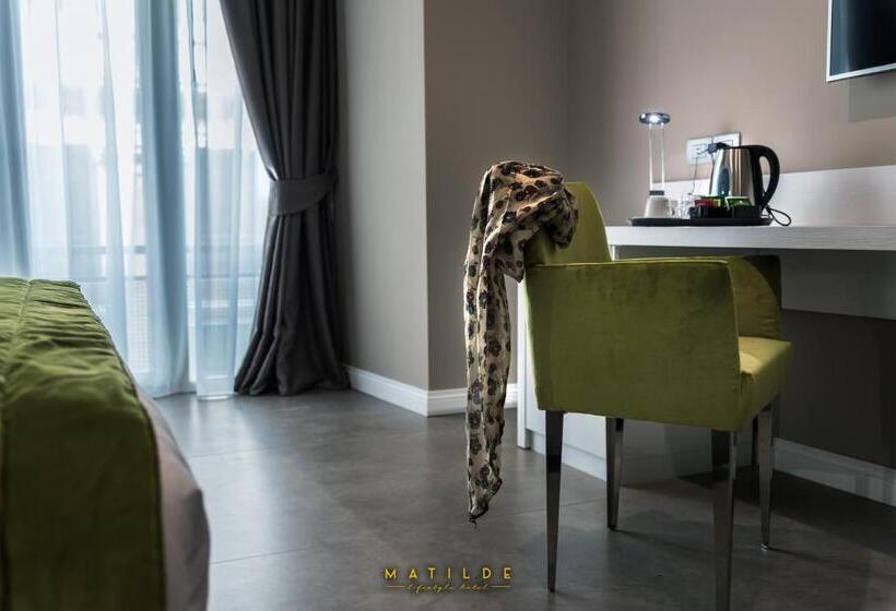 اتاق استاندارد یک نفره, Matilde Lifestyle