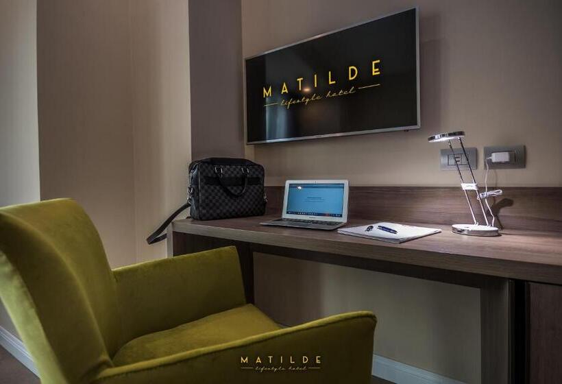 اتاق استاندارد یک نفره, Matilde Lifestyle