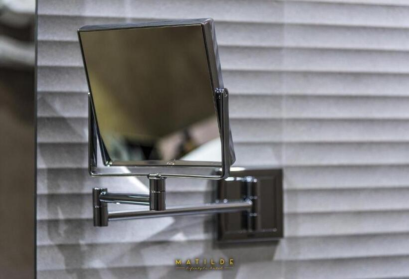 اتاق استاندارد یک نفره, Matilde Lifestyle