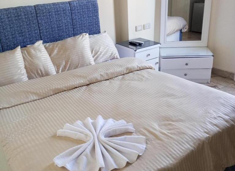 غرفة ديلوكس, New Panorama Palace