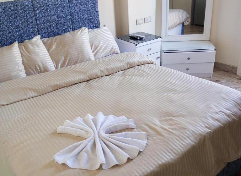 غرفة ديلوكس, New Panorama Palace