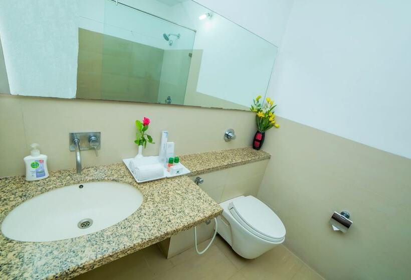اتاق لوکس, Park Inn Beach Resort