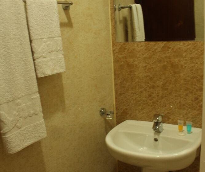 اتاق خانوادگی, Résidence Jully