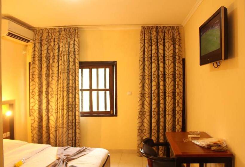 اتاق خانوادگی, Résidence Jully