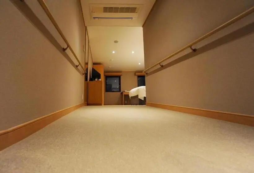 استودیوی استاندارد, T Hotel Ryuoo