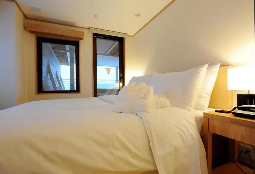 سوئیت با وان آب گرم, T Hotel Ryuoo
