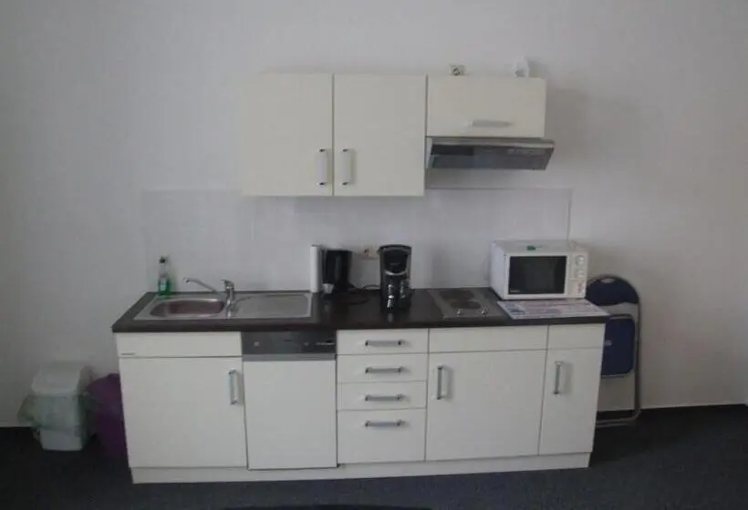 Standard Yhden Hengen Huone Jaettu Kylpyhuone, Hostel Vorharz Aschersleben