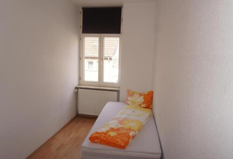 غرفة قياسية فردية حمام مشترك, Hostel Vorharz Aschersleben
