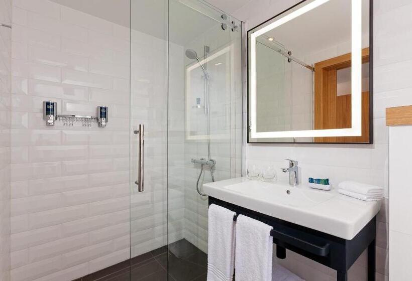 اتاق لوکس با تخت بزرگ, Four Points By Sheraton Warsaw Mokotow
