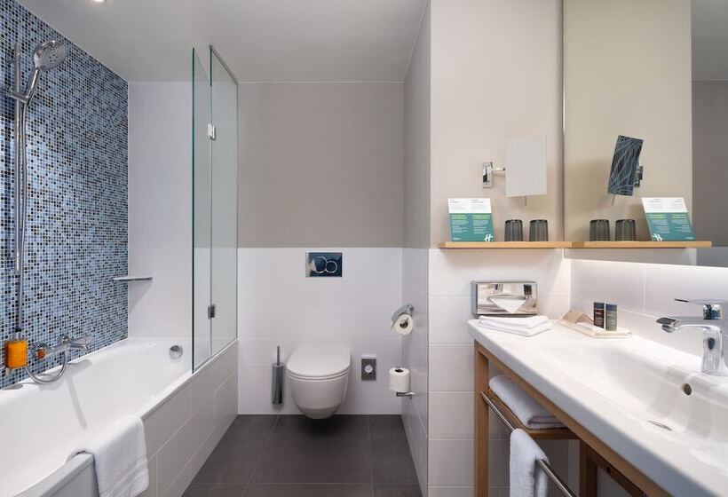 غرفة بريميوم مطلة على النهر, Holiday Inn Gdansk   City Centre, An Ihg