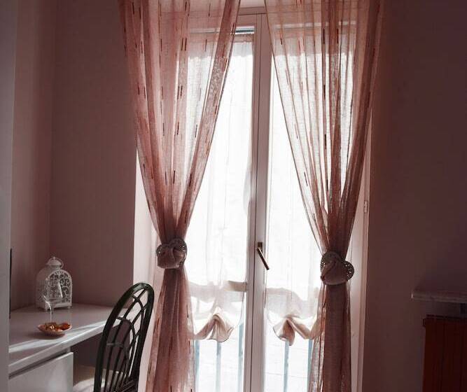 חדר סטנדרט, Rafe