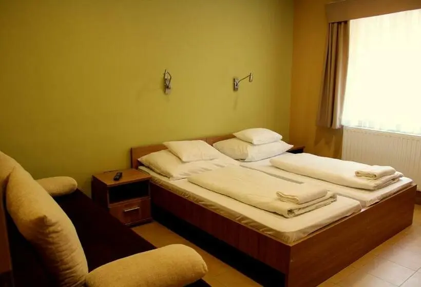 Habitación Familiar, Bf