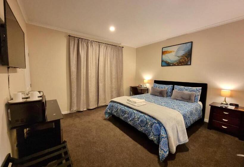 إستوديو ديلوكس, Melody