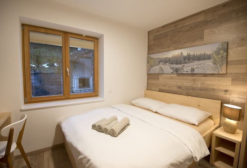 חדר אקונומי, Vila Alpina