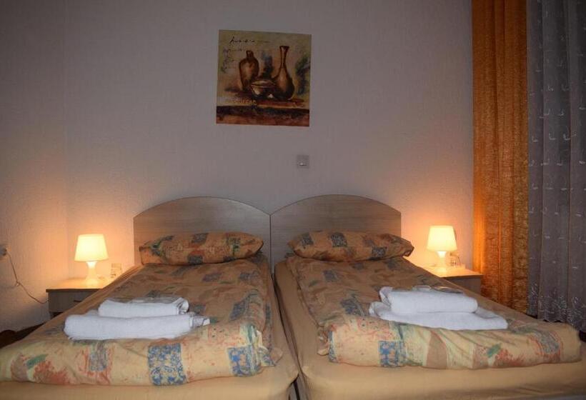 חדר סטנדרט עם מרפסת, Mamin Kolio