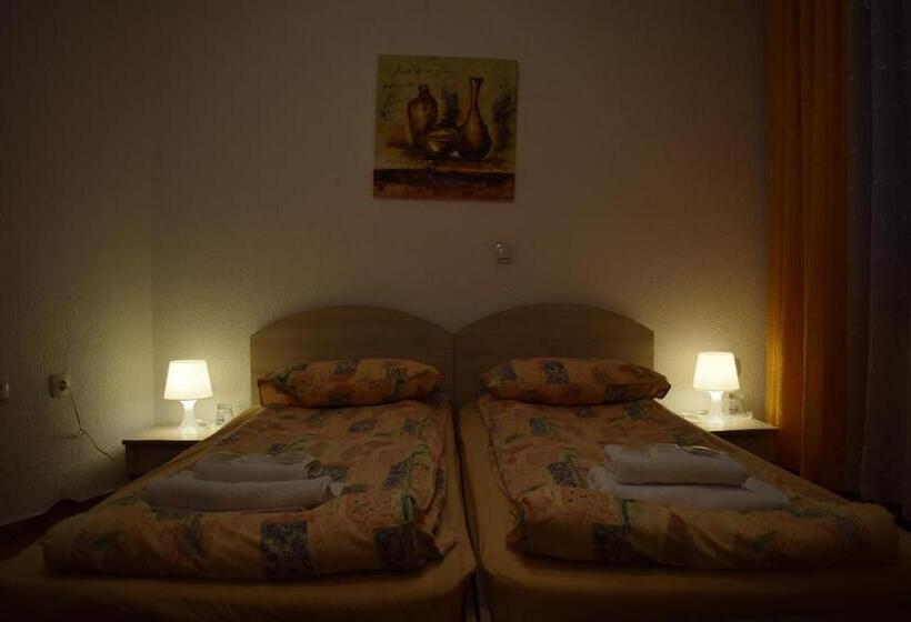 חדר סטנדרט עם מרפסת, Mamin Kolio