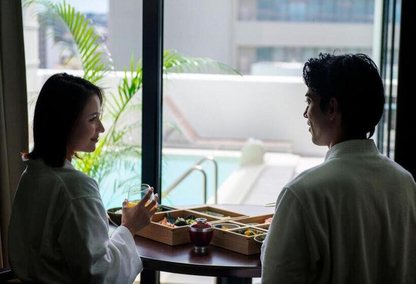 ‫فيلا غرفة نوم واحدة, Okinawa Exes Naha