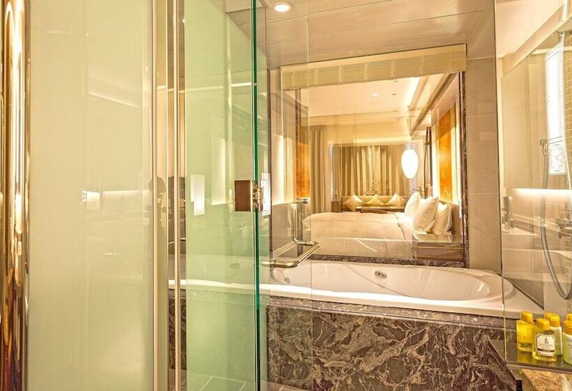 プレミアムルーム, Okinawa Exes Naha