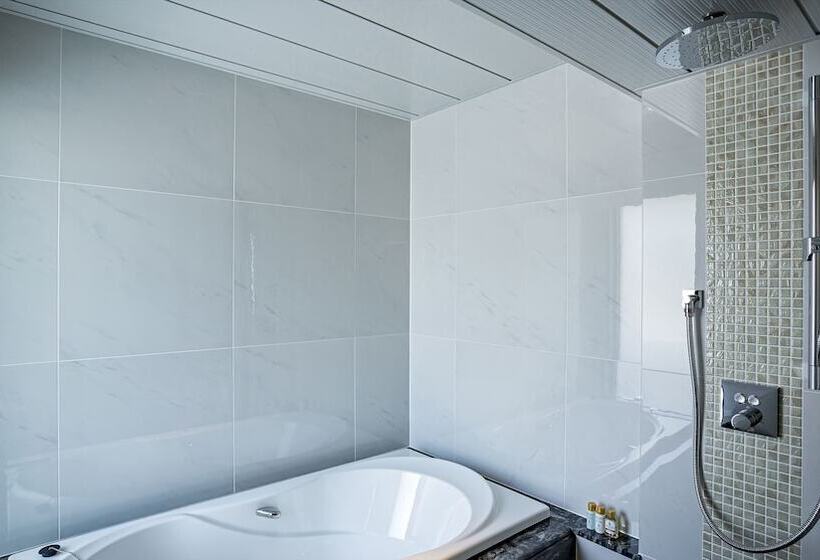 プレミアムルーム, Okinawa Exes Naha