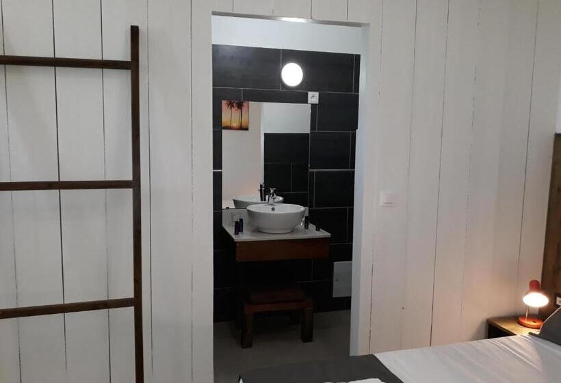 استودیوی سوپریور, Villa Clémence