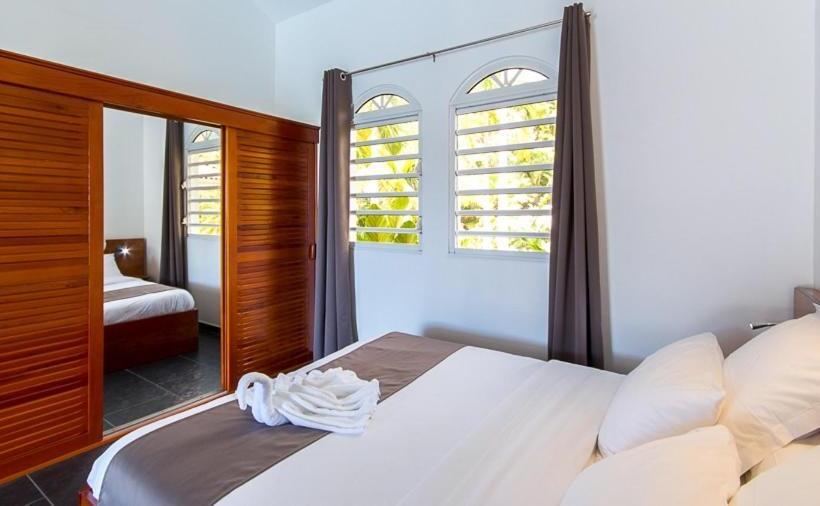 استودیو استاندارد با چشم‌انداز استخر, Villa Clémence