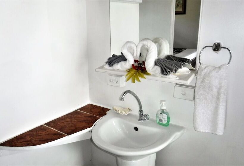 سوئیت خانواده 2 خوابه, Makaira Resort