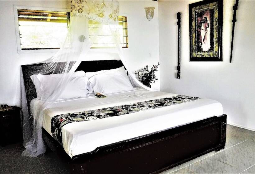 سوئیت خانواده 2 خوابه, Makaira Resort