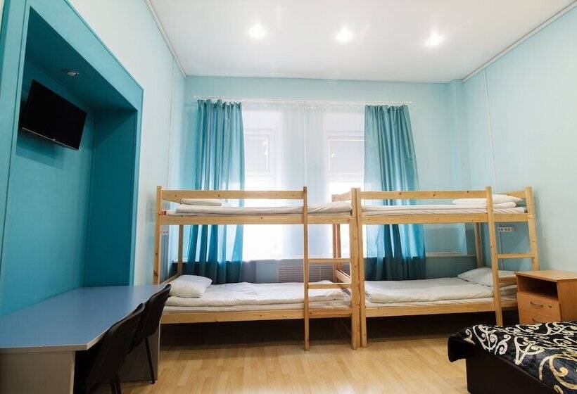 اتاق خانوادگی, Katharina Hostel