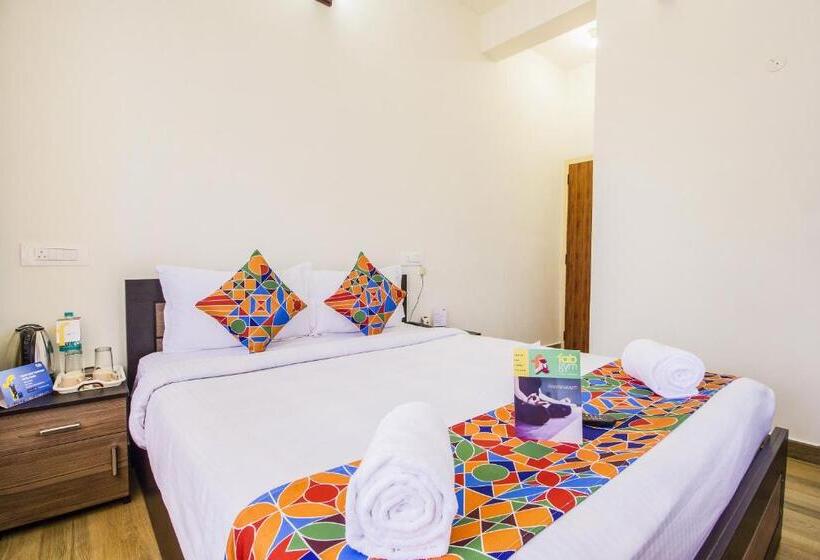 חדר דלוקס, Fabexpress Grand Castle Hill Resorts   Ooty Lake   800m