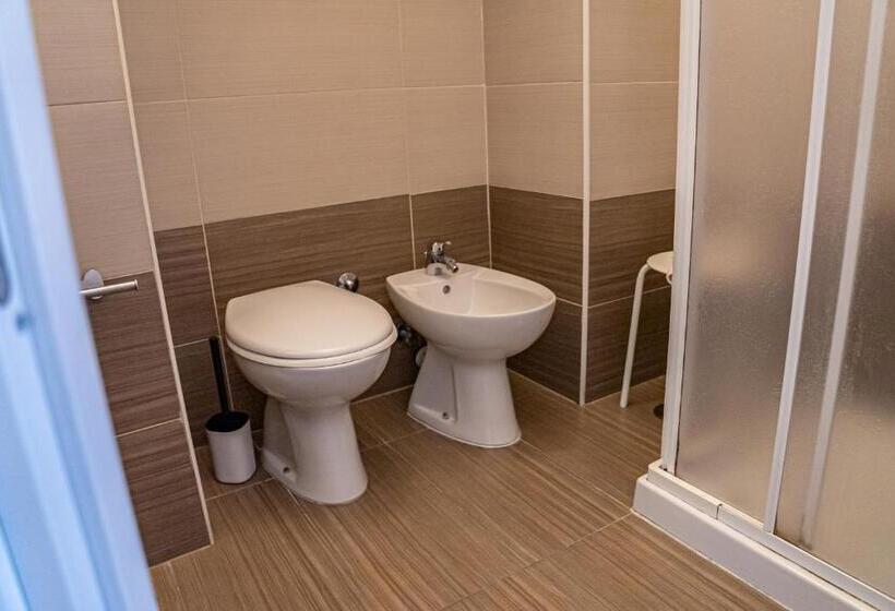 اتاق لوکس با بالکن, Bruno's Historic Home